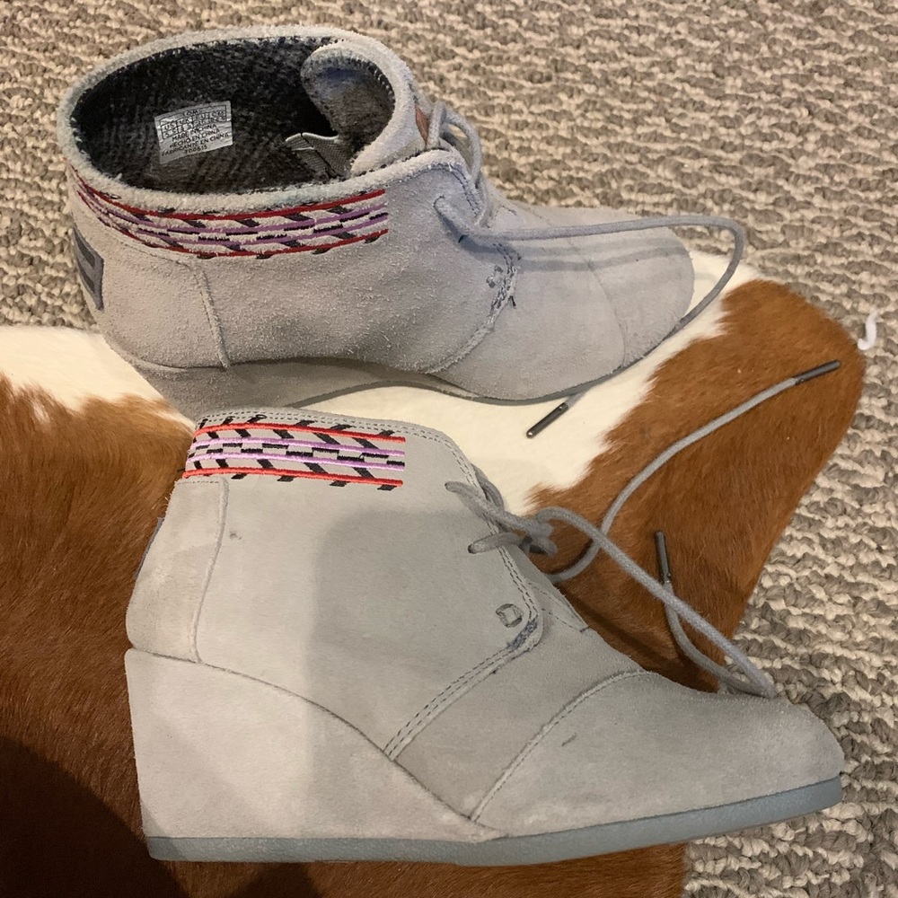 TOMS grey suede wedges size 5.5